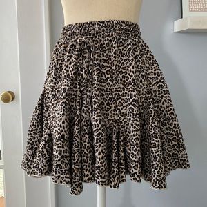 Flirty swing midi-skirt in leopard print